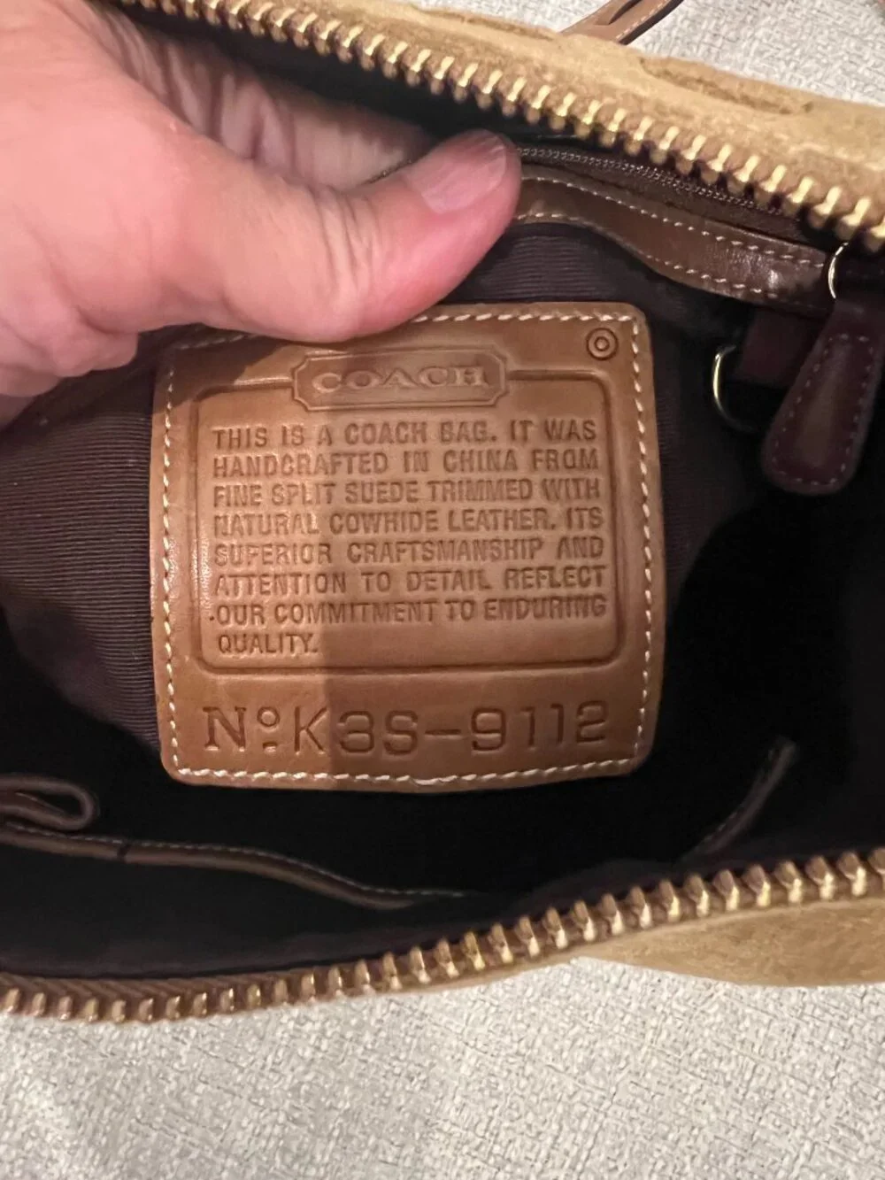 Vintage COACH Suede Leather Tan Messenger Shoulder Bag